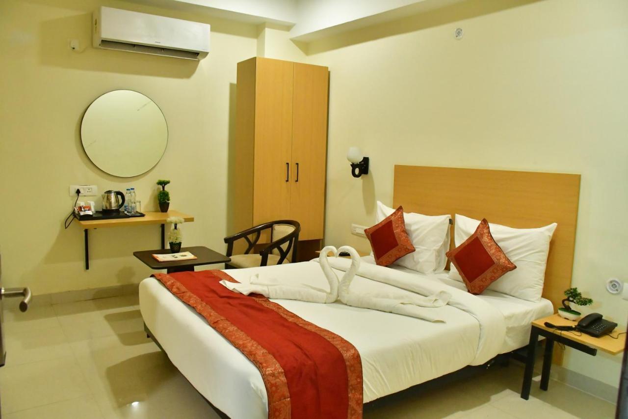 Hotel Yatharth Inn Varanasi Luaran gambar
