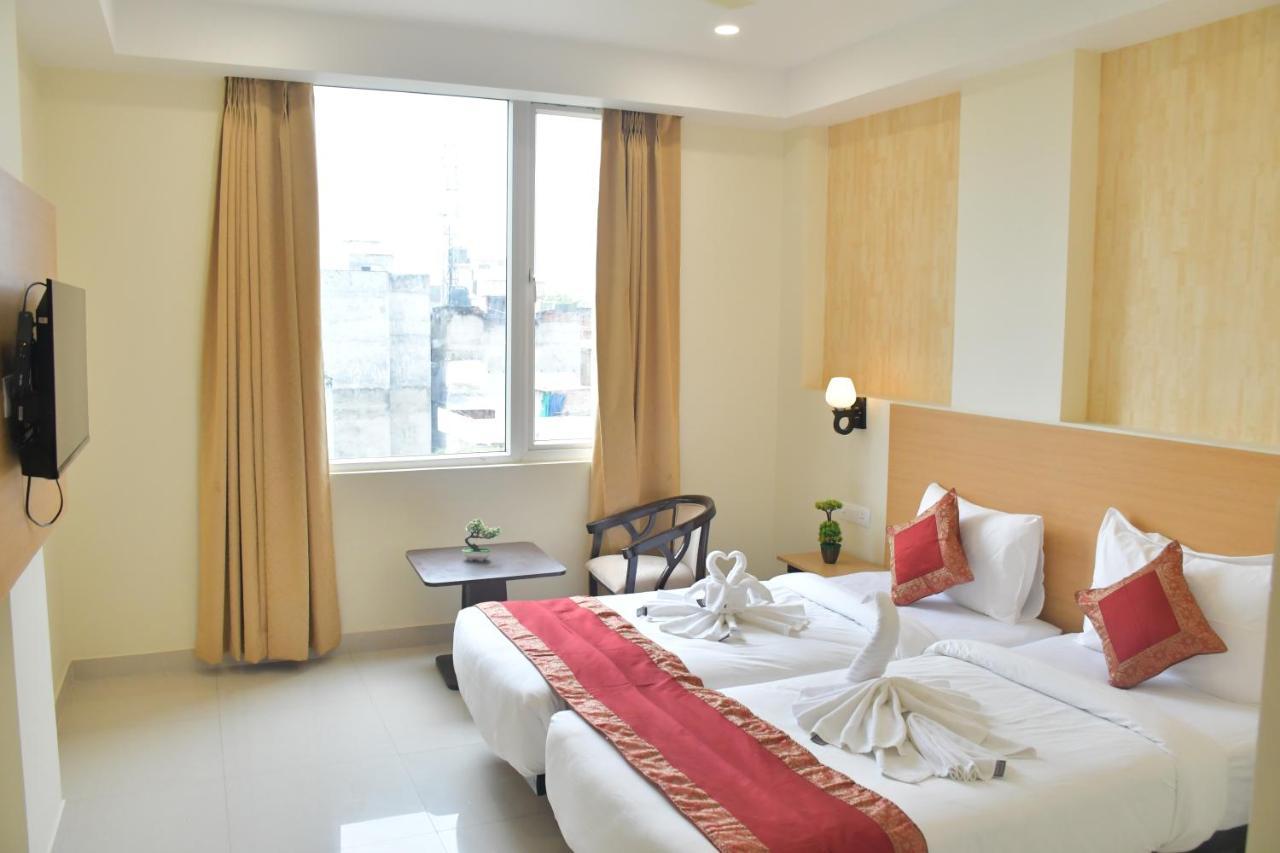 Hotel Yatharth Inn Varanasi Luaran gambar