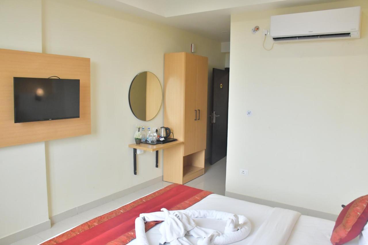 Hotel Yatharth Inn Varanasi Luaran gambar