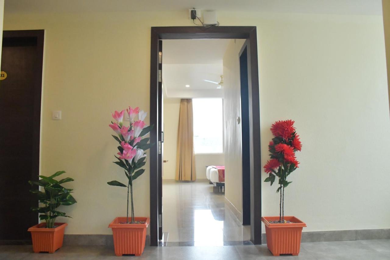 Hotel Yatharth Inn Varanasi Luaran gambar
