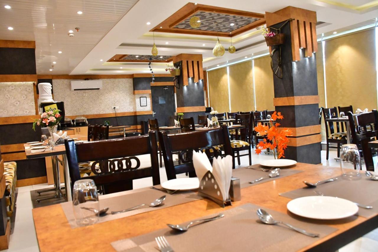 Hotel Yatharth Inn Varanasi Luaran gambar