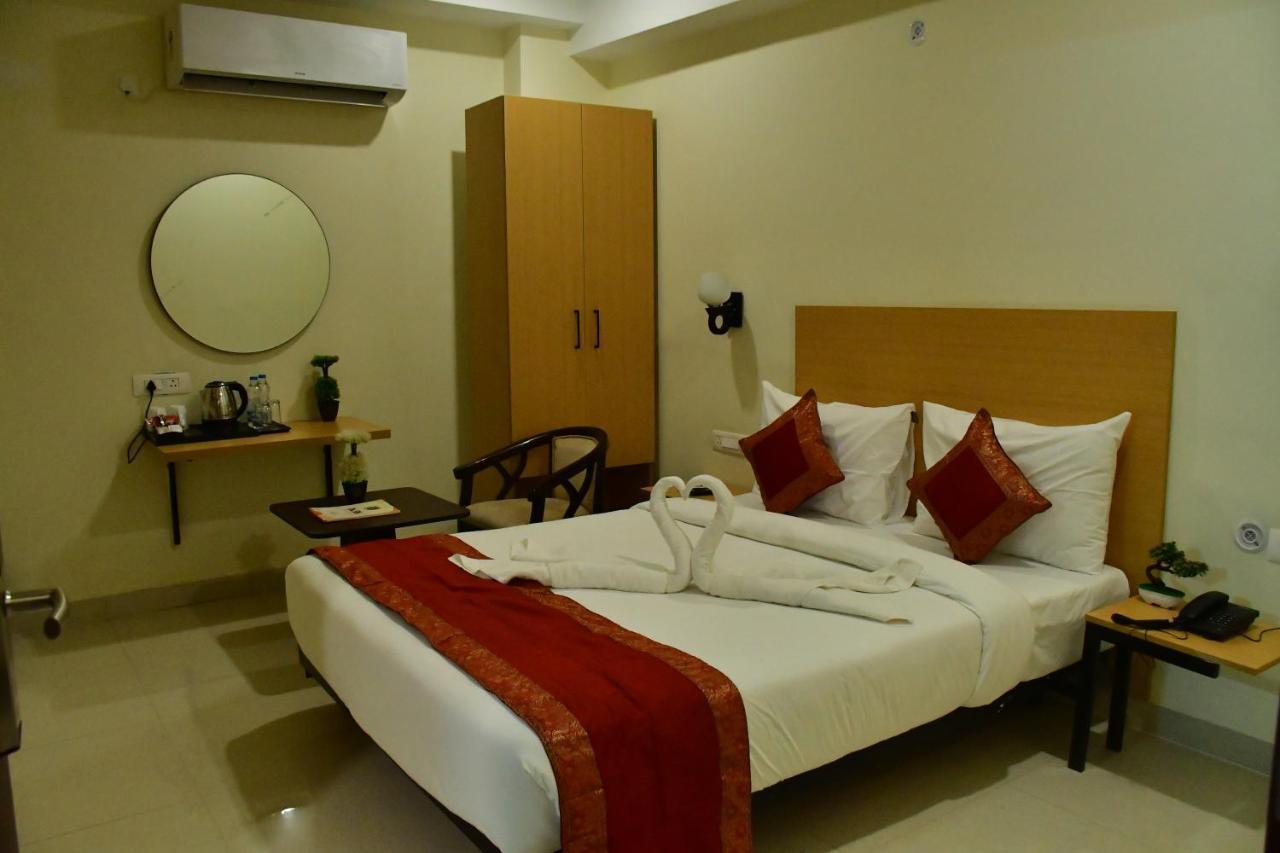 Hotel Yatharth Inn Varanasi Luaran gambar
