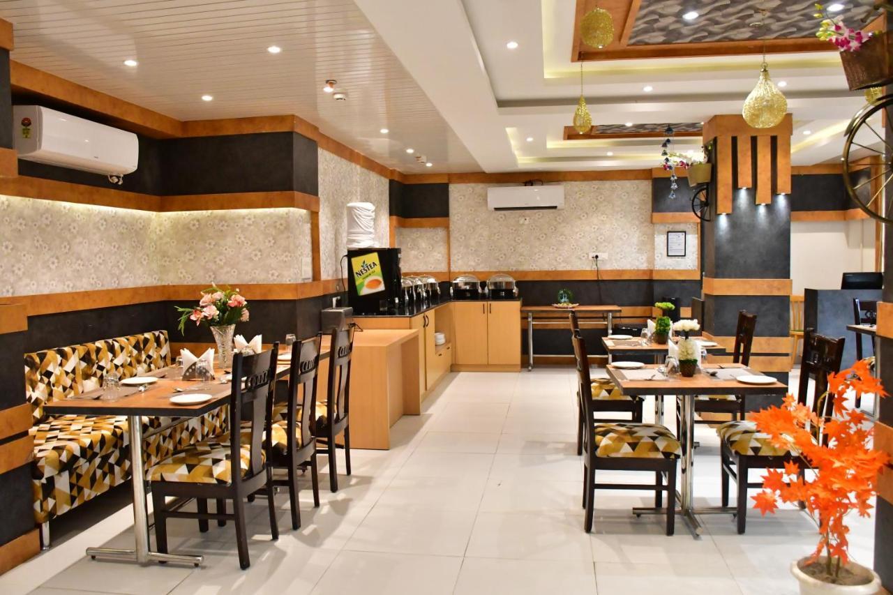 Hotel Yatharth Inn Varanasi Luaran gambar