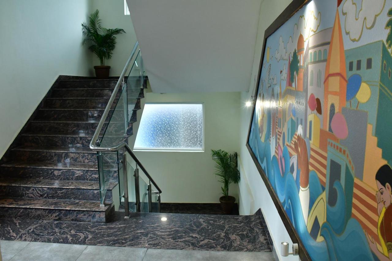 Hotel Yatharth Inn Varanasi Luaran gambar