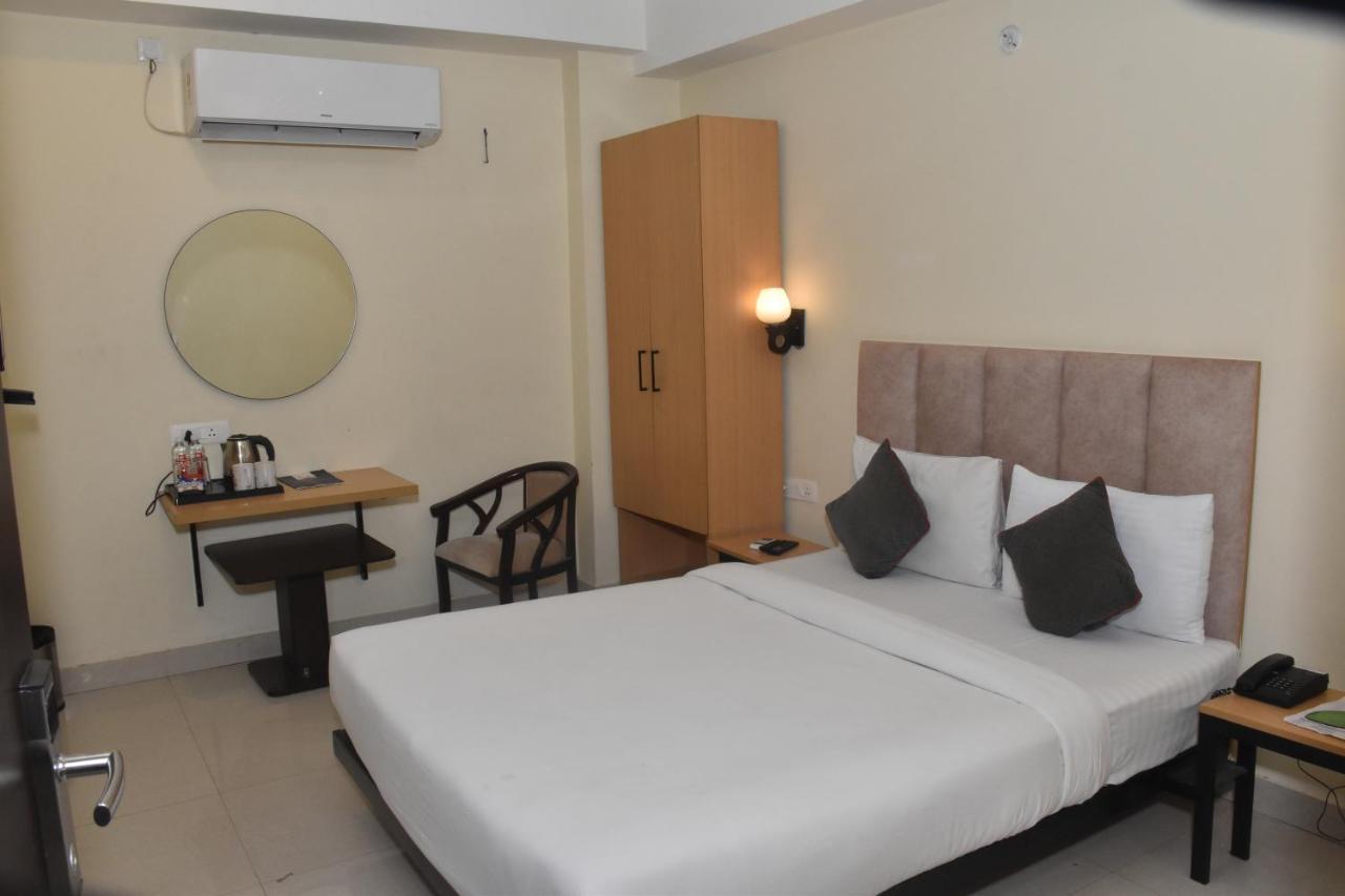 Hotel Yatharth Inn Varanasi Luaran gambar